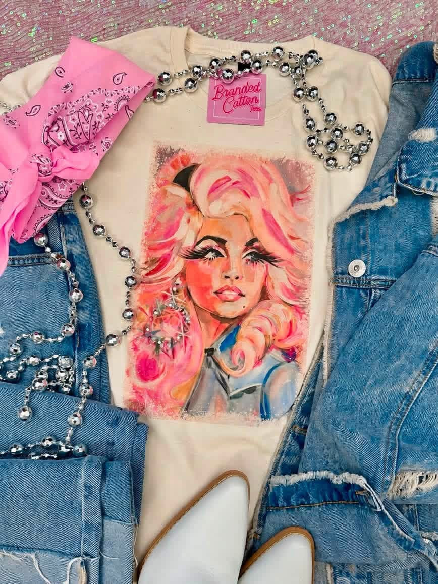 What would Dolly Do Tee