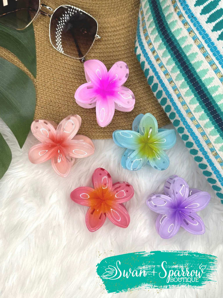 Anna Hawaiian Flower Clip